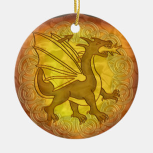 Ornamento céltico del escudo del dragón