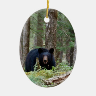 Ornamento cerámico de oso negro salvaje