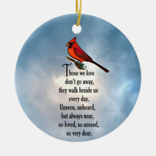 Ornamento cerámico del cardenal "tan amado" poema