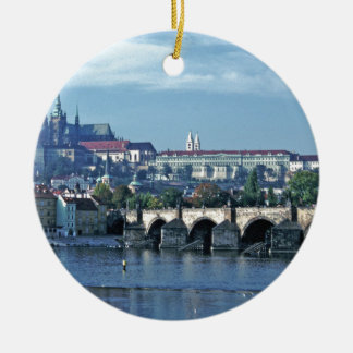 Ornamento cerámico del castillo de Praga del Puent