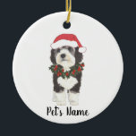 Ornamento cerámico personalizado de Bernedoodle<br><div class="desc">Haz la lista de este año con un adorno personalizado de tu pequeño elfo favorito!</div>