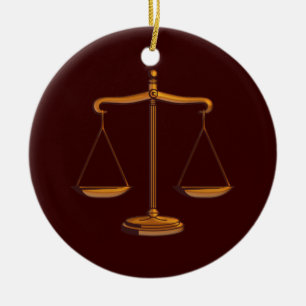 Ornamento con las escalas de la justicia