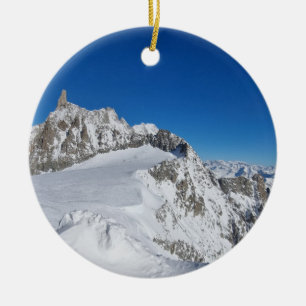 Ornamento de árbol de Navidad de montaña cubierto