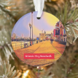 Ornamento de Arte Pop de Atlantic City Beach Board<br><div class="desc">Aunque nací en NJ, hace muchos años, lol, el fin de semana del Día Conmemorativo de 2010 fue mi primera visita a la famosa Ciudad Atlántica. Experimenté muchas emociones diferentes recorriendo White Horse Pike, Absecon, NJ hacia Atlantic City; emoción de ver la Granja Eólica del Atlántico de Jersey, los casinos...</div>