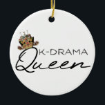 Ornamento de cerámica de la reina de K-drama<br><div class="desc">Ornamento de K-Drama Queen de 2 lados</div>