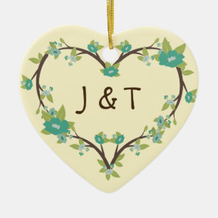 Ornamento de corazón de monograma y laurel