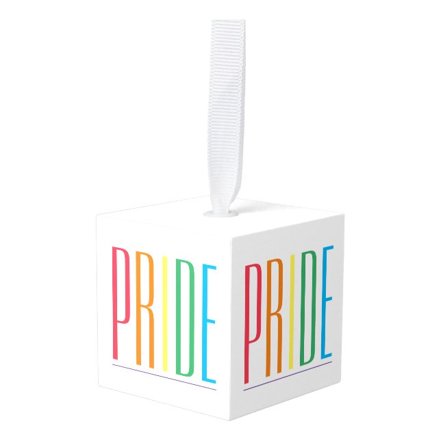 Ornamento de cubo de madera de ORGULLO (Anverso en perspectiva)