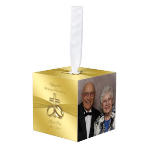 Ornamento de cubo de oro religioso de 50 años