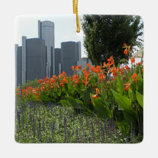 Ornamento de Detroit (Anverso)