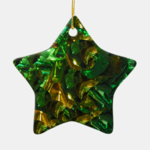 Ornamento de estrella de la esmeralda dorada
