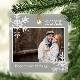 Ornamento de fotos grises con copos de nieve