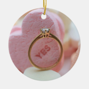 Ornamento de invitación de compromiso de anillo d