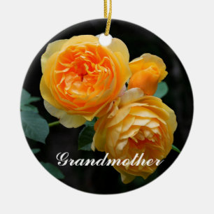 Ornamento de la abuela tres rosas amarillas