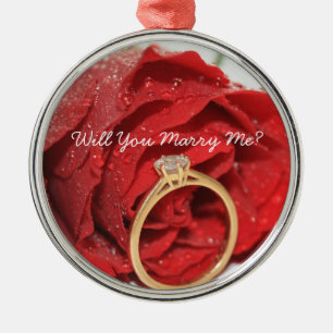 Ornamento de la propuesta de la rosa roja y el ani