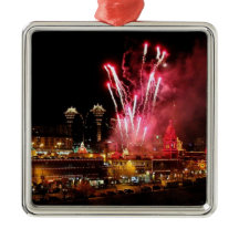 Ornamento de los fuegos artificiales de las luces