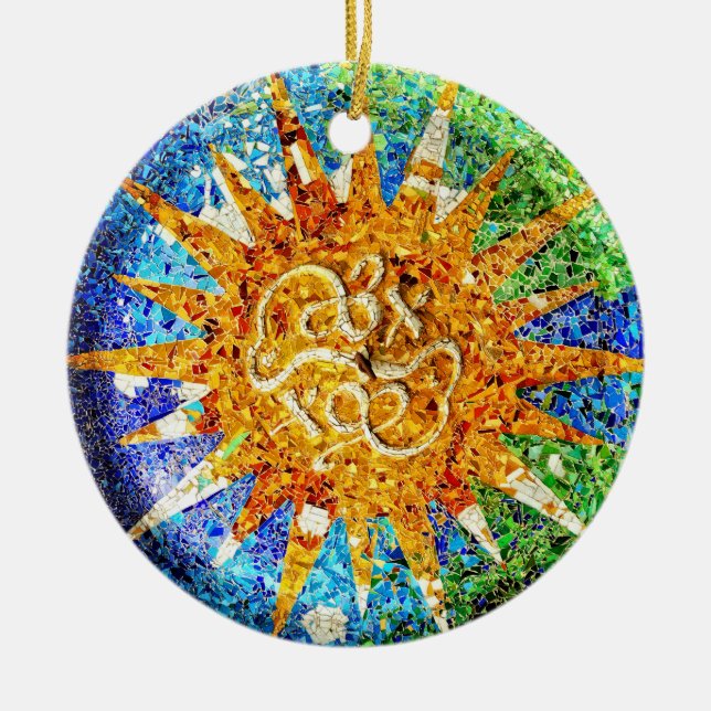 Ornamento de los mosaicos de Guell del parque (Frente)