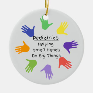 Ornamento de manos pequeñas