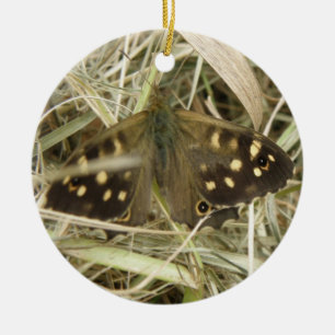 Ornamento de mariposa de madera afilada