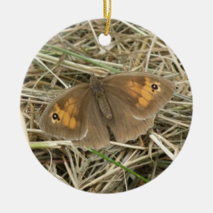 Ornamento de mariposa marrón de pradera femenina