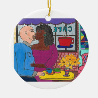 Ornamento de Navidad de amor interracial multicult