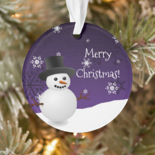 Ornamento de Navidad en escena de invierno Purple 