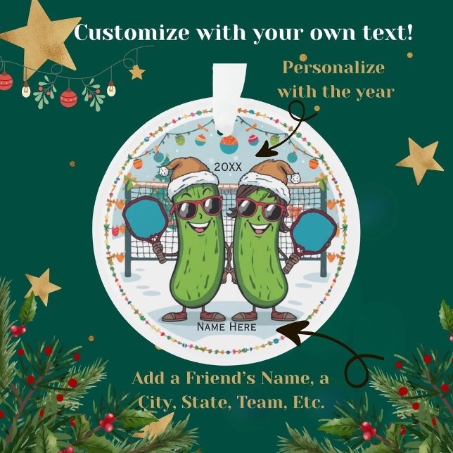 Ornamento de Navidad personalizado de la pelota de (Custom Pickleball Gift! Fun for your teammates and all Pickleball enthusiasts.)