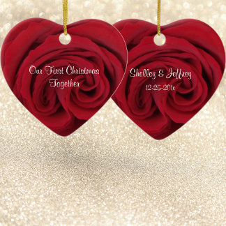 Ornamento de Red Rose Heart First Christmas Togeth
