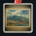 Ornamento de viaje de vacaciones de Río de Janeiro<br><div class="desc">Un fresco adorno de estilo vintage de Río de Janeiro con vistas al Cristo Redentor en la montaña Corcovado del Pan de Azúcar.</div>