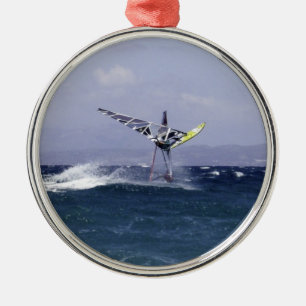 Ornamento de windsurfer en el aire