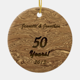 Ornamento del aniversario de boda de oro