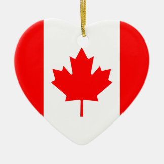 Ornamento del corazón de la bandera de Canadá