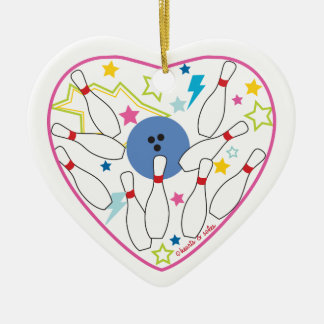 Ornamento del corazón de los bolos