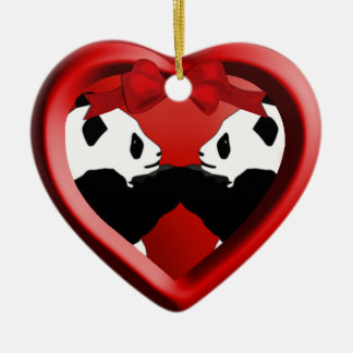 Ornamento del corazón de los Navidades de Panda
