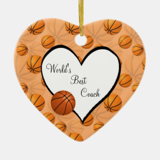 Ornamento del corazón del navidad del baloncesto