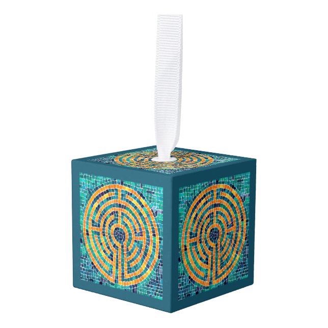 Ornamento del cubo de madera de LABYRINTH II (Anverso en perspectiva)