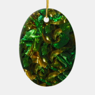 Ornamento dorado de oro esmeralda