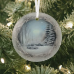 Ornamento etéreo de vidrio de escena de invierno<br><div class="desc">La preciosa imagen de una escena de invierno brillará y reflejará sus luces y complementará su árbol de Navidad y el resto de su casa de vacaciones. Colores magníficos.</div>