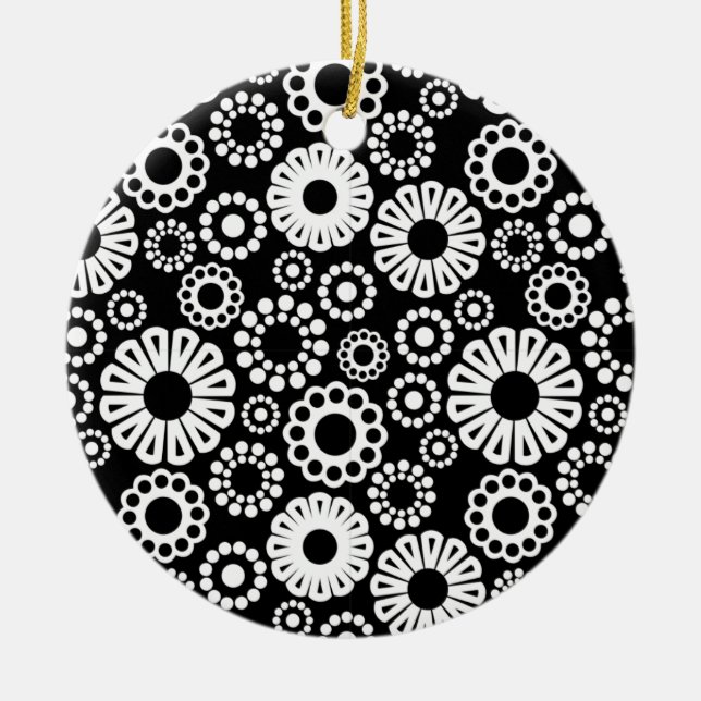 Ornamento floral blanco y negro (Frente)