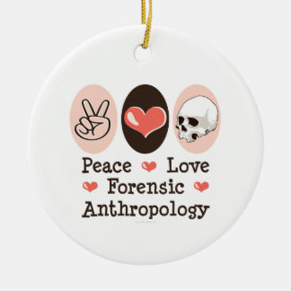 Ornamento forense de la antropología del amor de