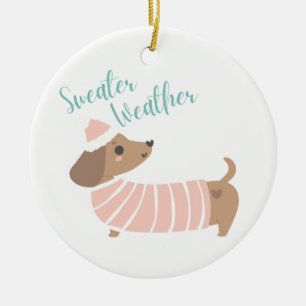 Ornamento lindo con Perro Wiener en un suéter