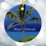 Ornamento Maui Hawaii<br><div class="desc">Hermoso blues detrás de una palmera verde para la gente que ama a Maui.</div>