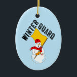Ornamento Metalizado de Snowman Winter Guard<br><div class="desc">El texto de la Guardia de Invierno con un muñeco de nieve con una bandera y una bufanda con banderas es un humorístico diseño de guardia para los miembros de la guardia de invierno y de colorguard en cumpleaños y vacaciones</div>