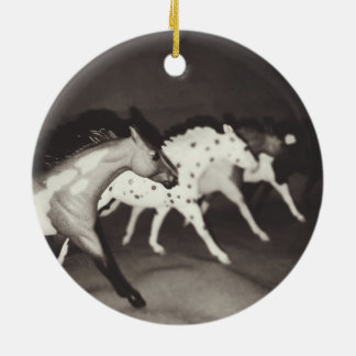 Ornamento modelo del navidad del caballo de Breyer