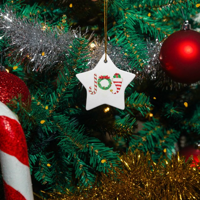 Ornamento navideño alegre (Subido por el creador)