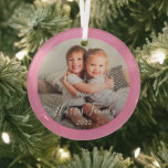 Ornamento navideño clásico de fotografía familiar<br><div class="desc">Clásico y elegante conserva el adorno navideño para cualquier amigo o miembro de la familia.</div>