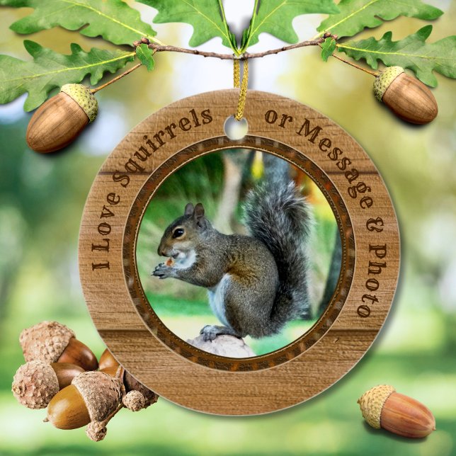 Ornamento navideño de ardilla con tu texto, foto (Personalized, Squirrel tree ornaments. Christmas squirrel ornaments. Squirrel lover gifts. Squirrels)
