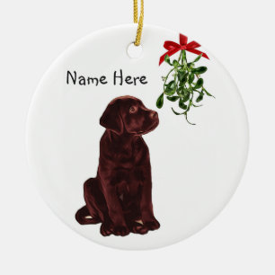 Ornamento navideño de Chocolate Lab Mistletoe