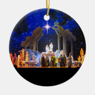 Ornamento navideño de la escena de la natividad