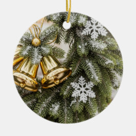 Ornamento navideño de las campanas doradas