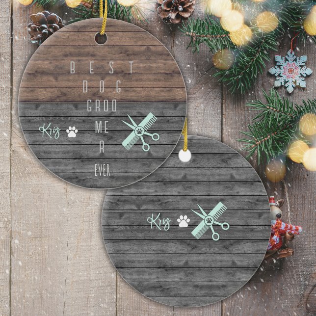 Ornamento navideño del Personalizado Best Dog Groo (Show your Favorite Dog Groomer how thankful you are for their hard work, with this custom ornament!)